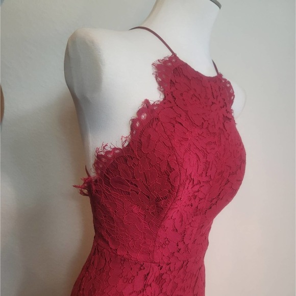 FAME AND PARTNERS RED LACE HALTER MAXI GOWN SLEEVELESS OPEN BACK FRONT S… - Picture 9 of 12